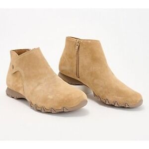 Skechers Reggae Fest 2.0 Mellow Day Suede Ankle Boots Taupe Zip Up Sz 7 Normcore